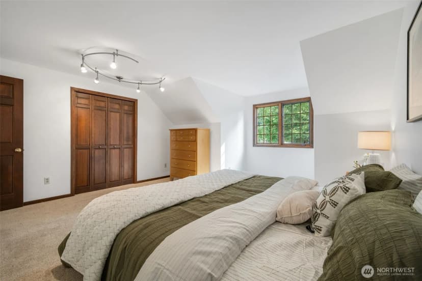 Property photo for 15155 Ne 6th Street, Bellevue photo 27