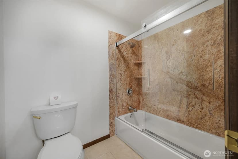 Property photo for 15155 Ne 6th Street, Bellevue photo 24