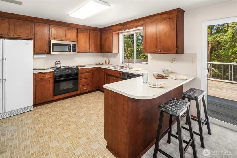 Property photo for 344 S 183rd Street, Burien photo 7