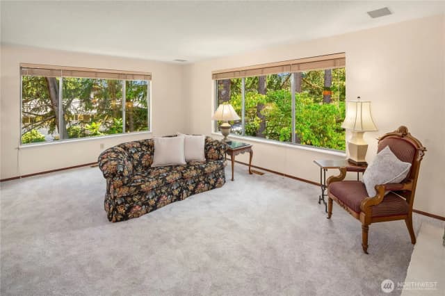 Property photo for 344 S 183rd Street, Burien photo 3