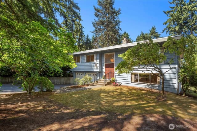 Property photo for 344 S 183rd Street, Burien photo 2