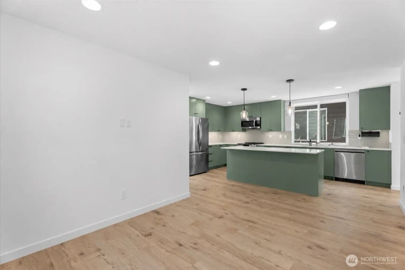 Property photo for 11824 31st Place Ne, Seattle photo 6