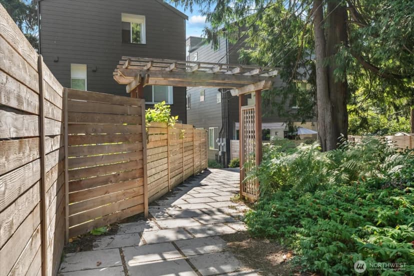 Property photo for 11824 31st Place Ne, Seattle