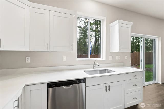 Property photo for 2211 Boxcar Street Ne #156, Olympia photo 5