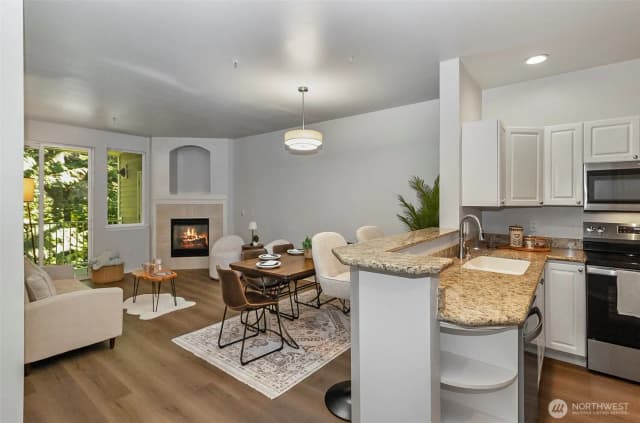 Property photo for 12712 Admiralty Way #f-202, Everett