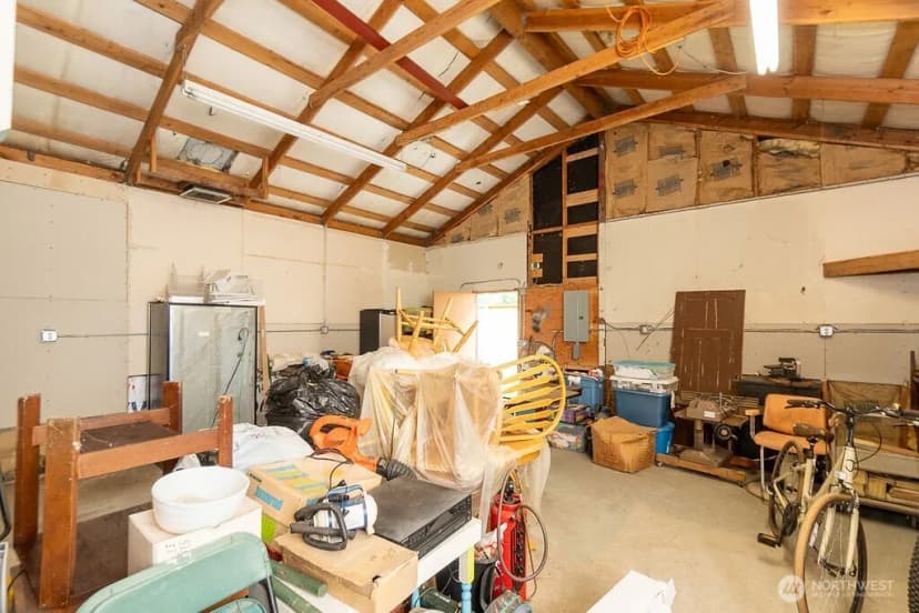 Property photo for 16328 Dogwood Lane, Arlington photo 3