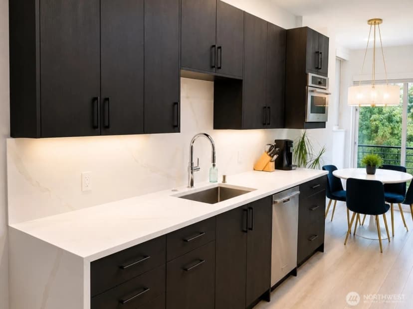 Property photo for 727 Belmont Avenue E, Seattle photo 11