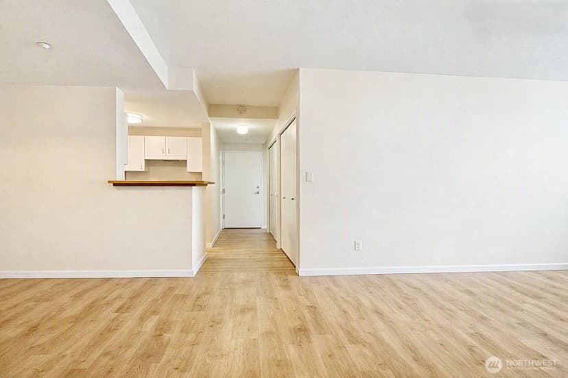 Property photo for 1415 2nd Avenue #1106, Seattle photo 9