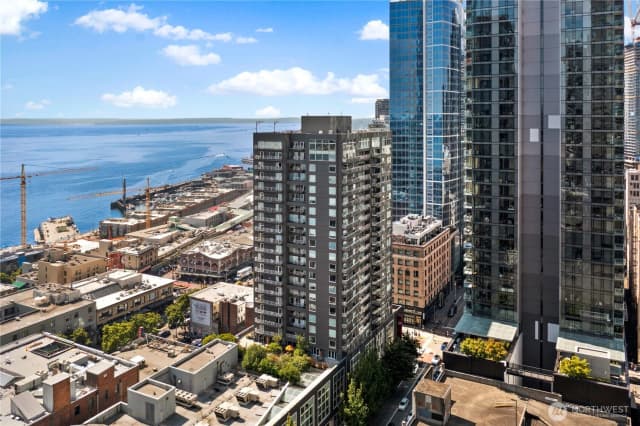 Property photo for 1415 2nd Avenue #1106, Seattle photo 3