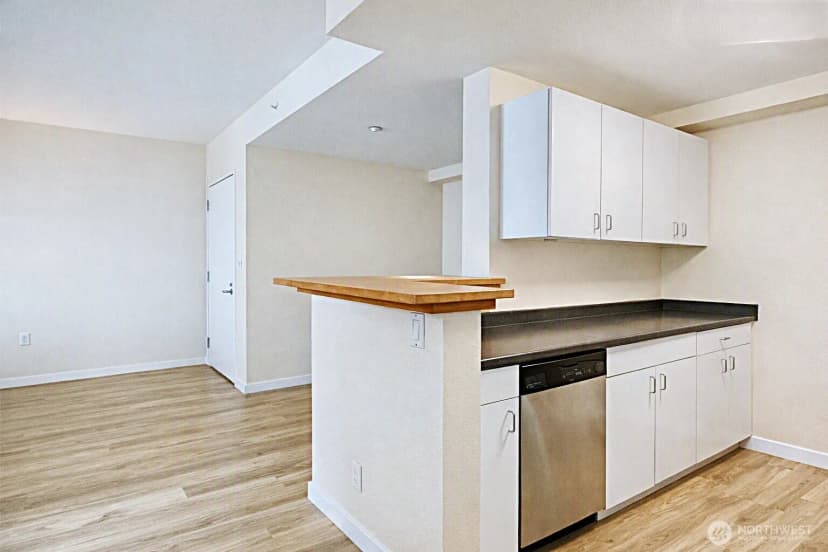 Property photo for 1415 2nd Avenue #1106, Seattle photo 8