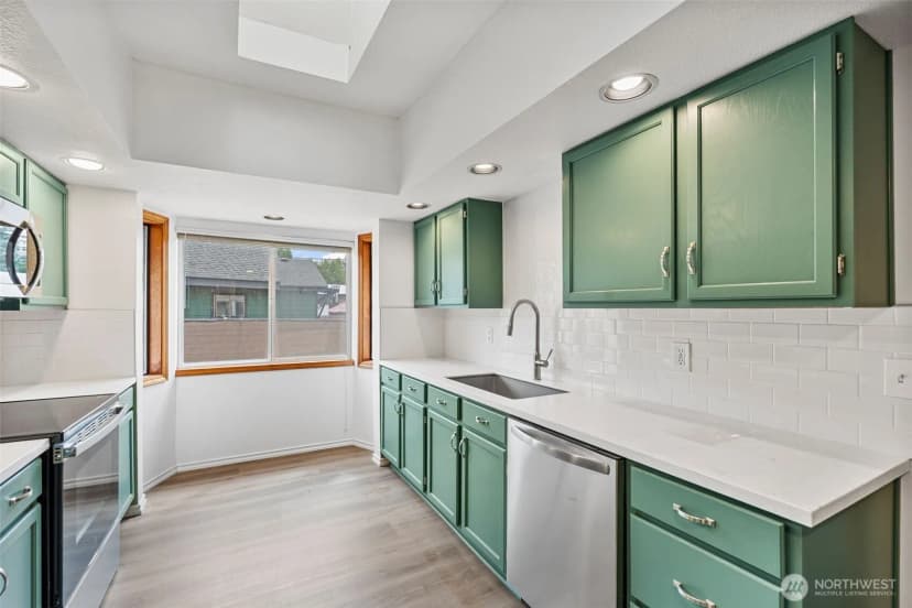 Property photo for 725 W Main Avenue, Morton photo 18