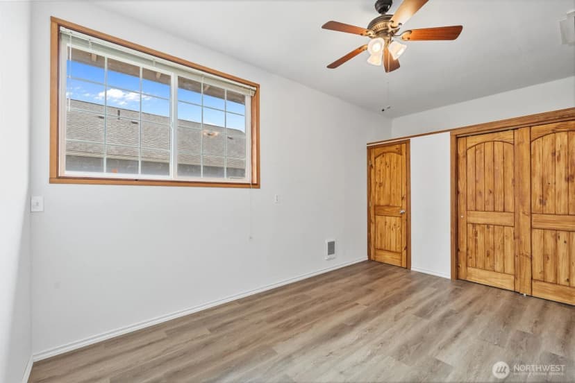 Property photo for 725 W Main Avenue, Morton photo 20