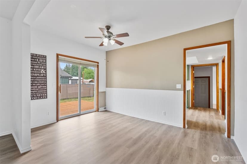 Property photo for 725 W Main Avenue, Morton photo 12