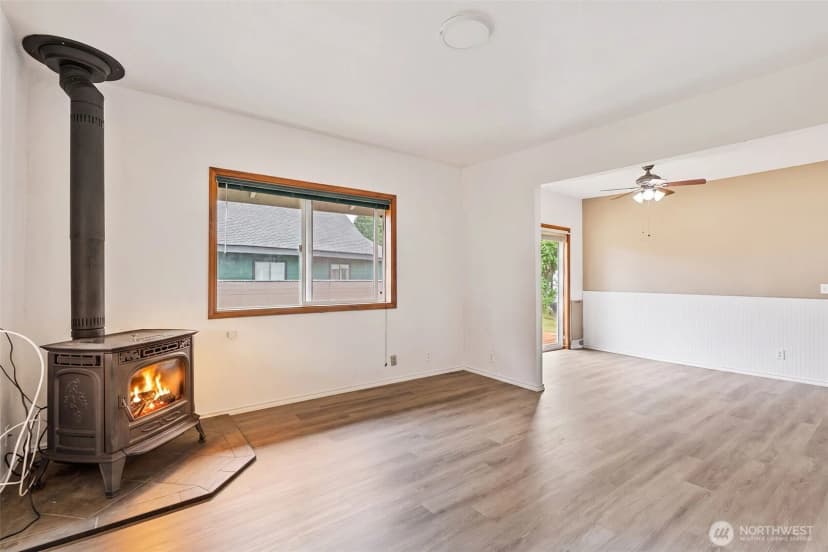 Property photo for 725 W Main Avenue, Morton photo 10