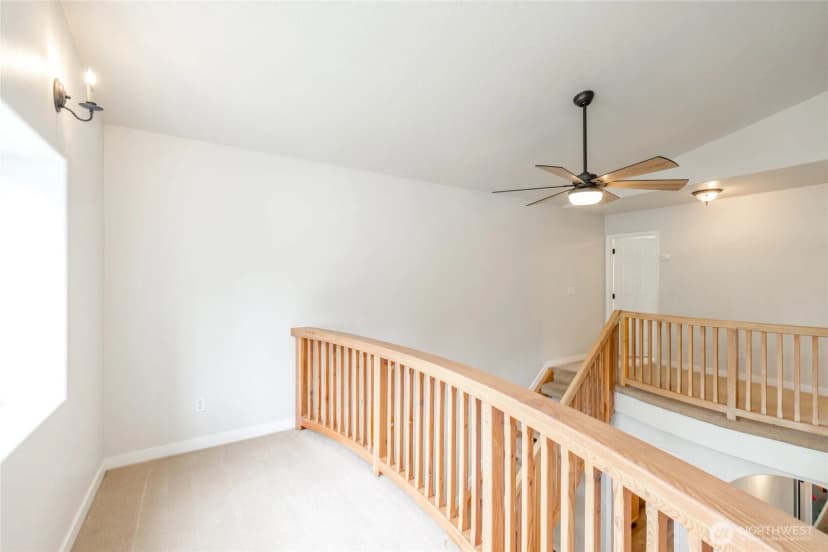 Property photo for 652 Diamond Drive, Newport photo 13