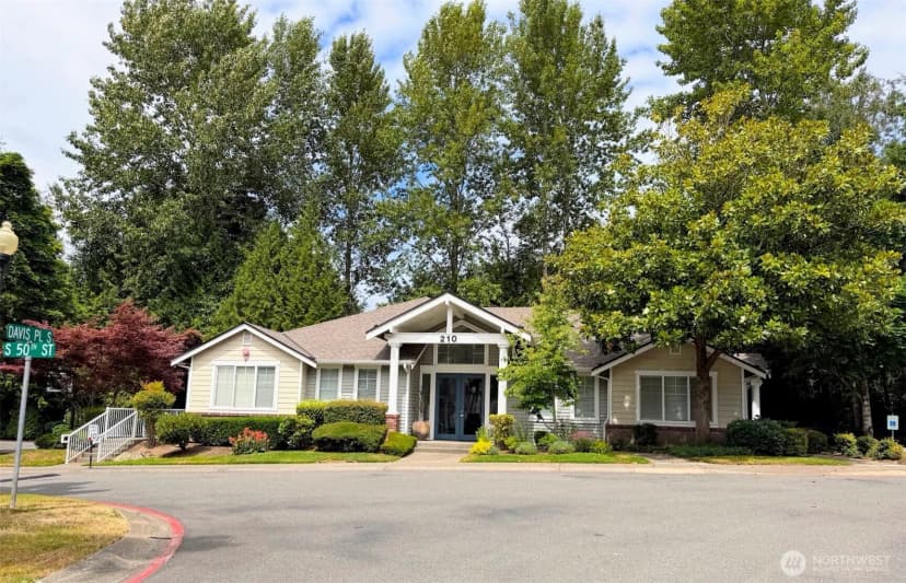 Property photo for 205 S 51st Street S #g, Renton photo 29