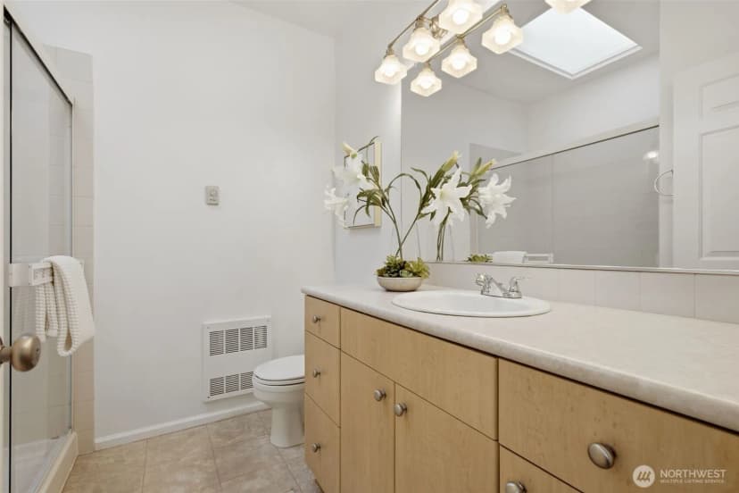 Property photo for 205 S 51st Street S #g, Renton photo 13