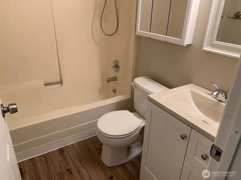 Property photo for 1609 Maple Lane #c1-c8, Kent photo 15