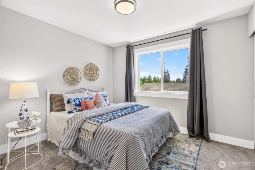 Property photo for 17051 8th Avenue Ne, Shoreline photo 19