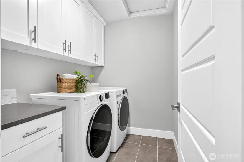 Property photo for 17051 8th Avenue Ne, Shoreline photo 18