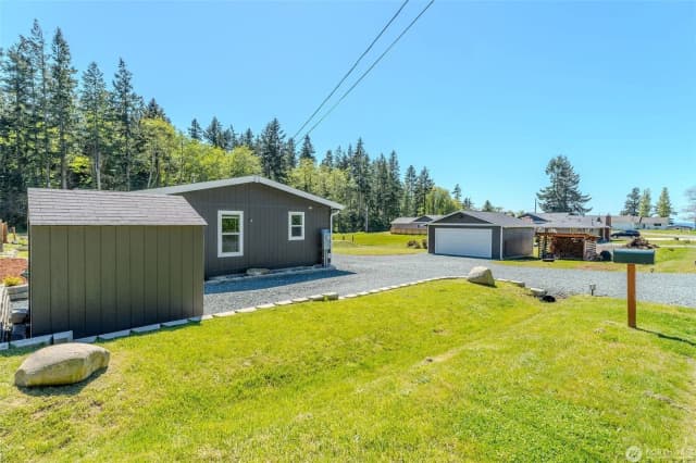 Property photo for 368 Coe Street, Coupeville photo 2