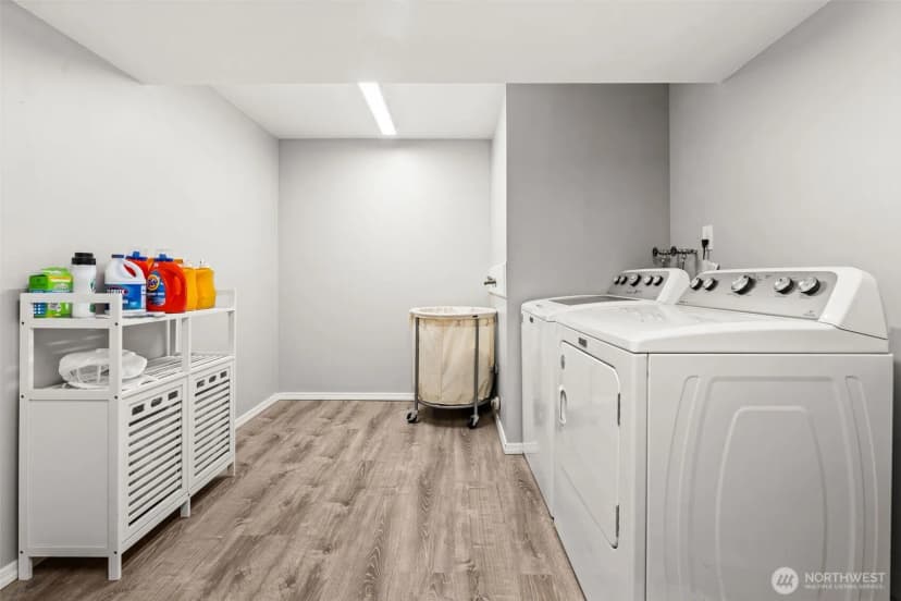 Property photo for 7811 Zircon Drive Sw, Lakewood photo 18