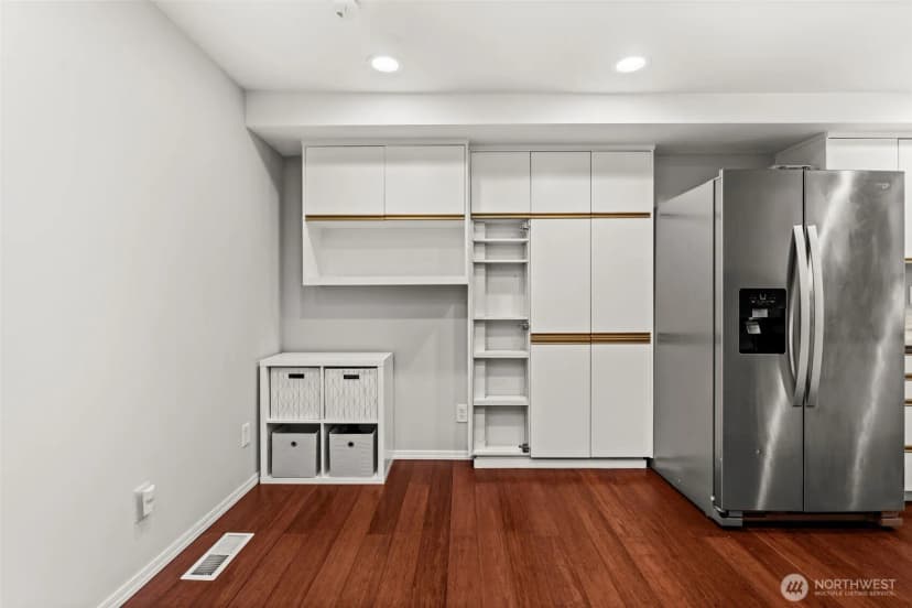 Property photo for 7811 Zircon Drive Sw, Lakewood photo 13