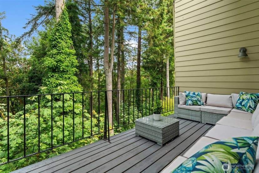 Property photo for 7811 Zircon Drive Sw, Lakewood photo 17