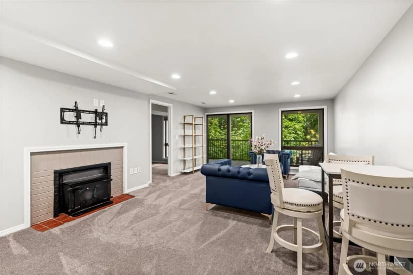 Property photo for 7811 Zircon Drive Sw, Lakewood photo 19