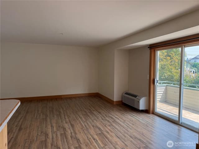 Property photo for 667 4th Street Ne #l301, East Wenatchee photo 2