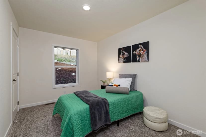 Property photo for 210 E Bridger Lane, Shelton photo 25