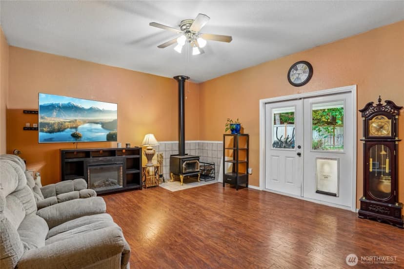 Property photo for 11404 208th Avenue E, Bonney Lake photo 12