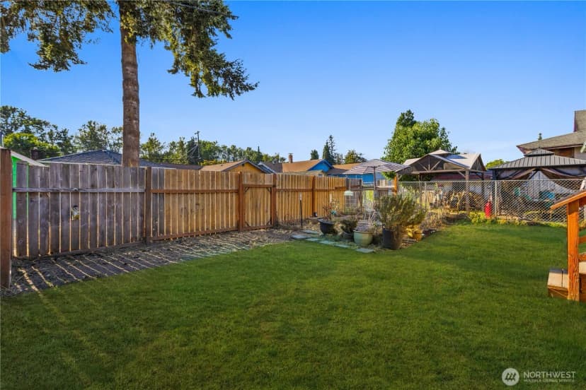 Property photo for 803 N Pacific Avenue, Kelso photo 23