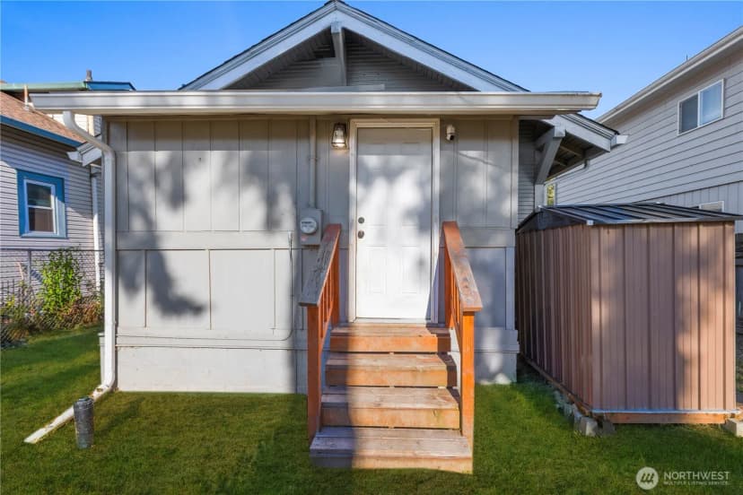 Property photo for 803 N Pacific Avenue, Kelso photo 22