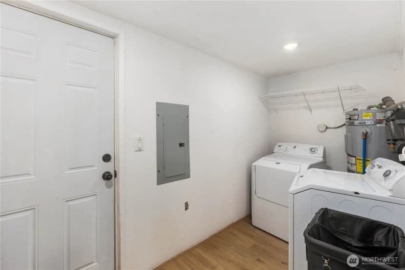 Property photo for 803 N Pacific Avenue, Kelso photo 19