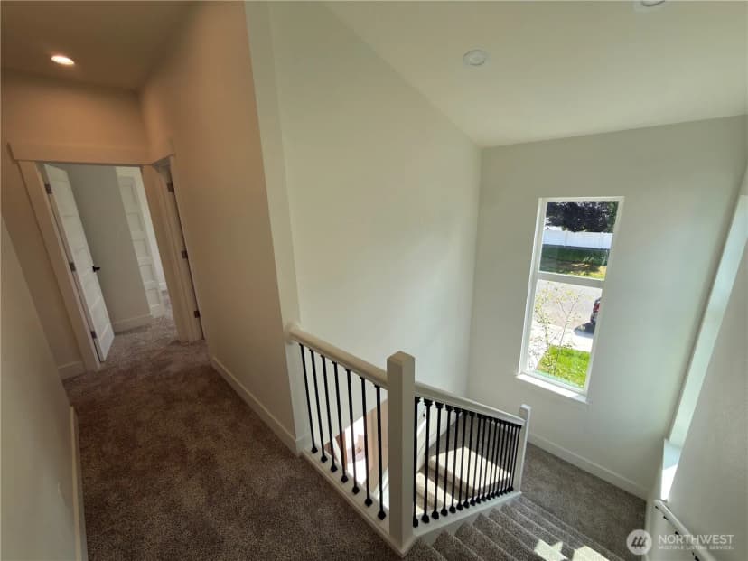 Property photo for 10528 13th Avenue W #b, Everett photo 22
