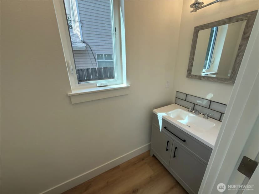 Property photo for 10528 13th Avenue W #b, Everett photo 20