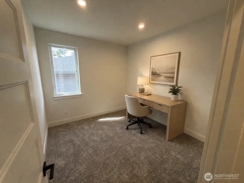 Property photo for 10528 13th Avenue W #b, Everett photo 13