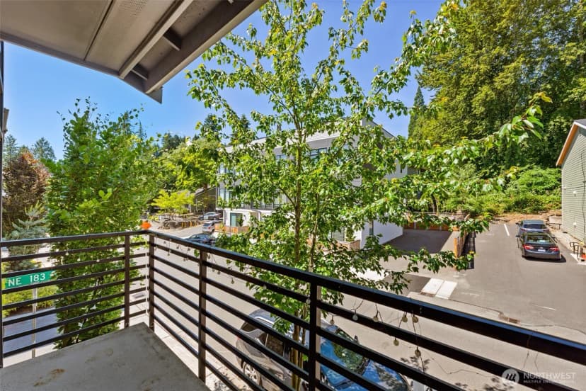 Property photo for 18308 96th Avenue Ne #a, Bothell photo 11