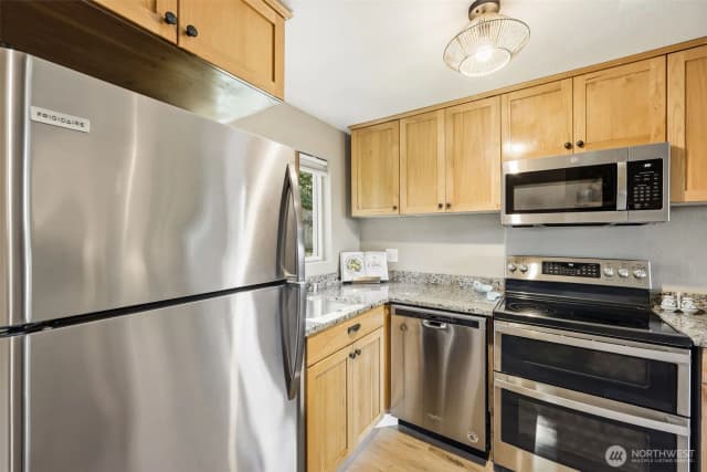 Property photo for 22105 66th Avenue W #1c, Mountlake Terrace photo 5