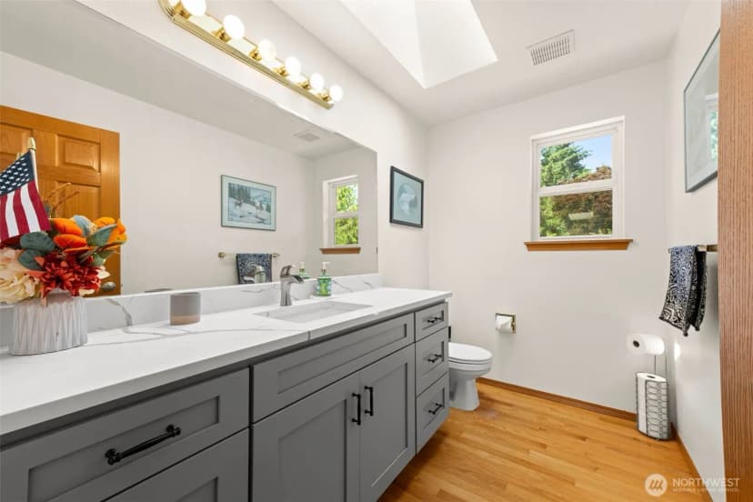 Property photo for 11002 Moller Drive Nw, Gig Harbor photo 8