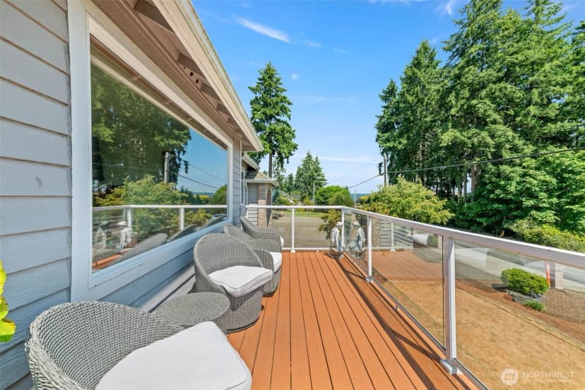 Property photo for 11002 Moller Drive Nw, Gig Harbor photo 16
