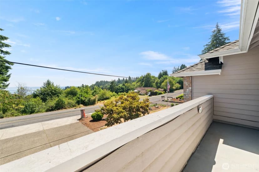 Property photo for 11002 Moller Drive Nw, Gig Harbor photo 19