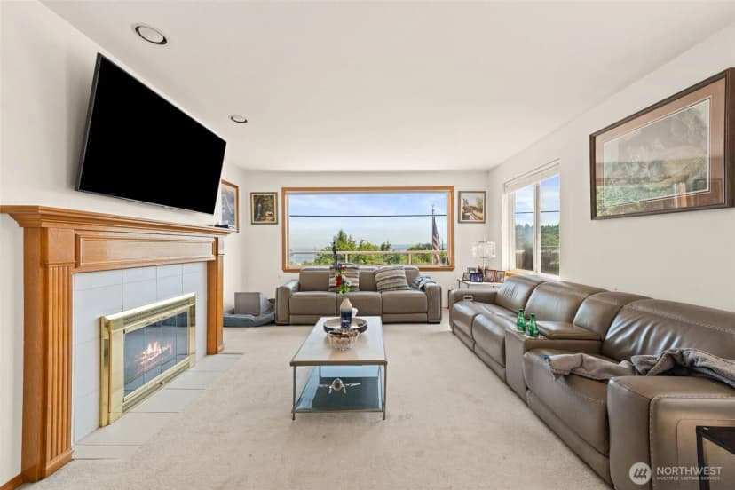 Property photo for 11002 Moller Drive Nw, Gig Harbor photo 9