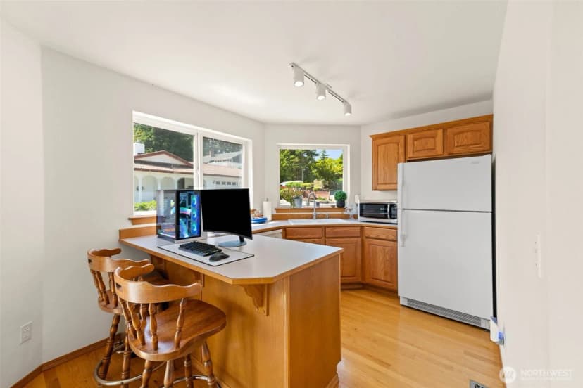 Property photo for 11002 Moller Drive Nw, Gig Harbor photo 29