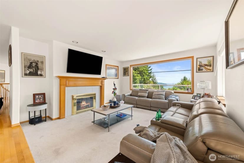 Property photo for 11002 Moller Drive Nw, Gig Harbor photo 10