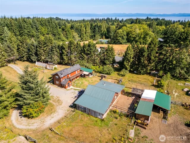 Property photo for 332 Whiskey Creek Beach Rd, Port Angeles photo 2