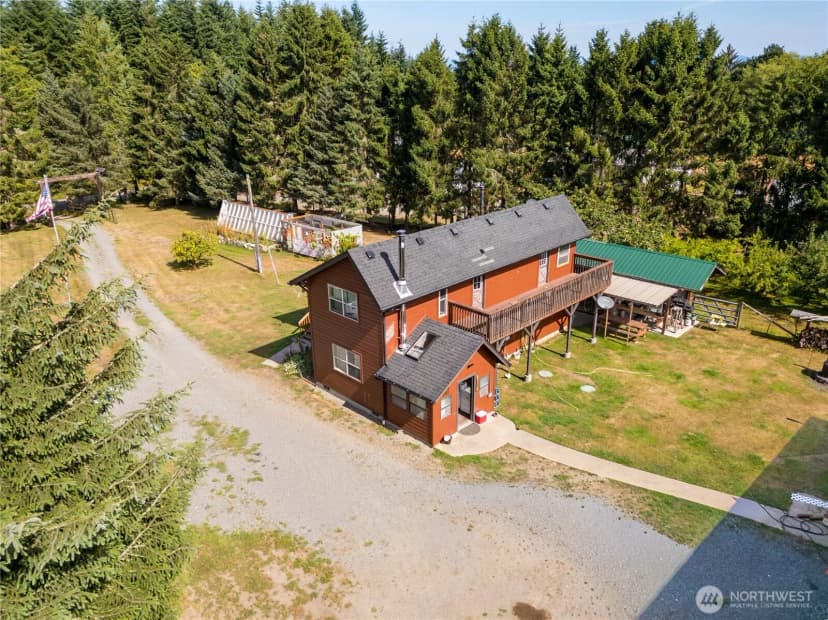 Property photo for 332 Whiskey Creek Beach Rd, Port Angeles photo 3