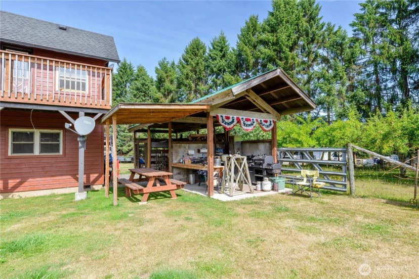 Property photo for 332 Whiskey Creek Beach Rd, Port Angeles photo 19
