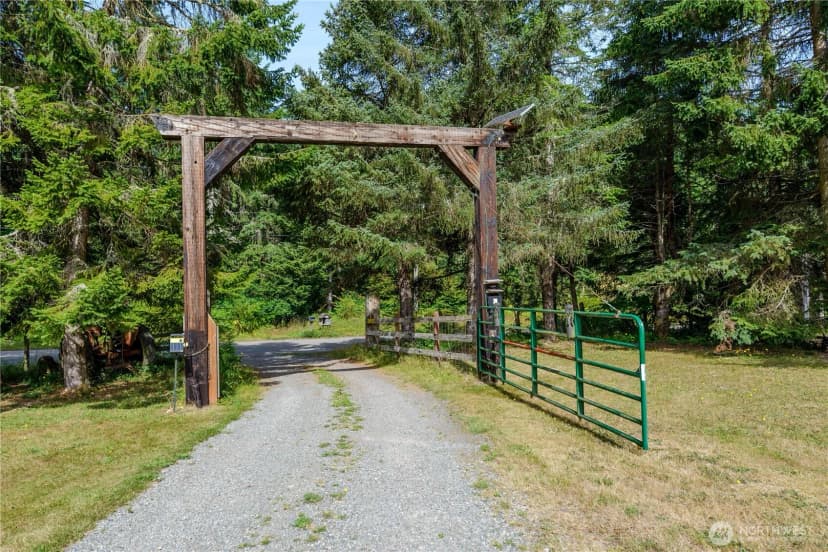 Property photo for 332 Whiskey Creek Beach Rd, Port Angeles photo 25